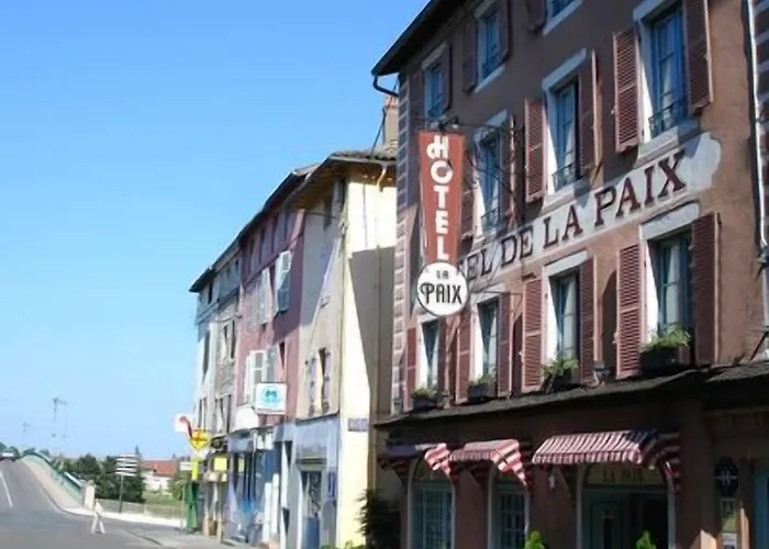 Logis Hotel De La Paix - Tournus